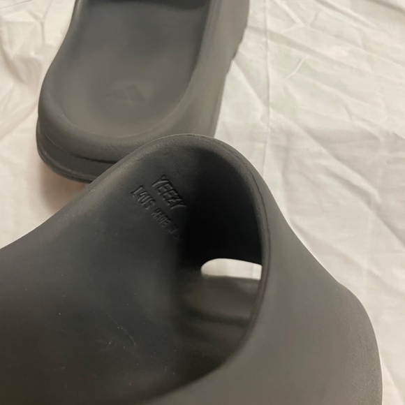 Yeezy slides granite size 14 - Picture 6 of 6